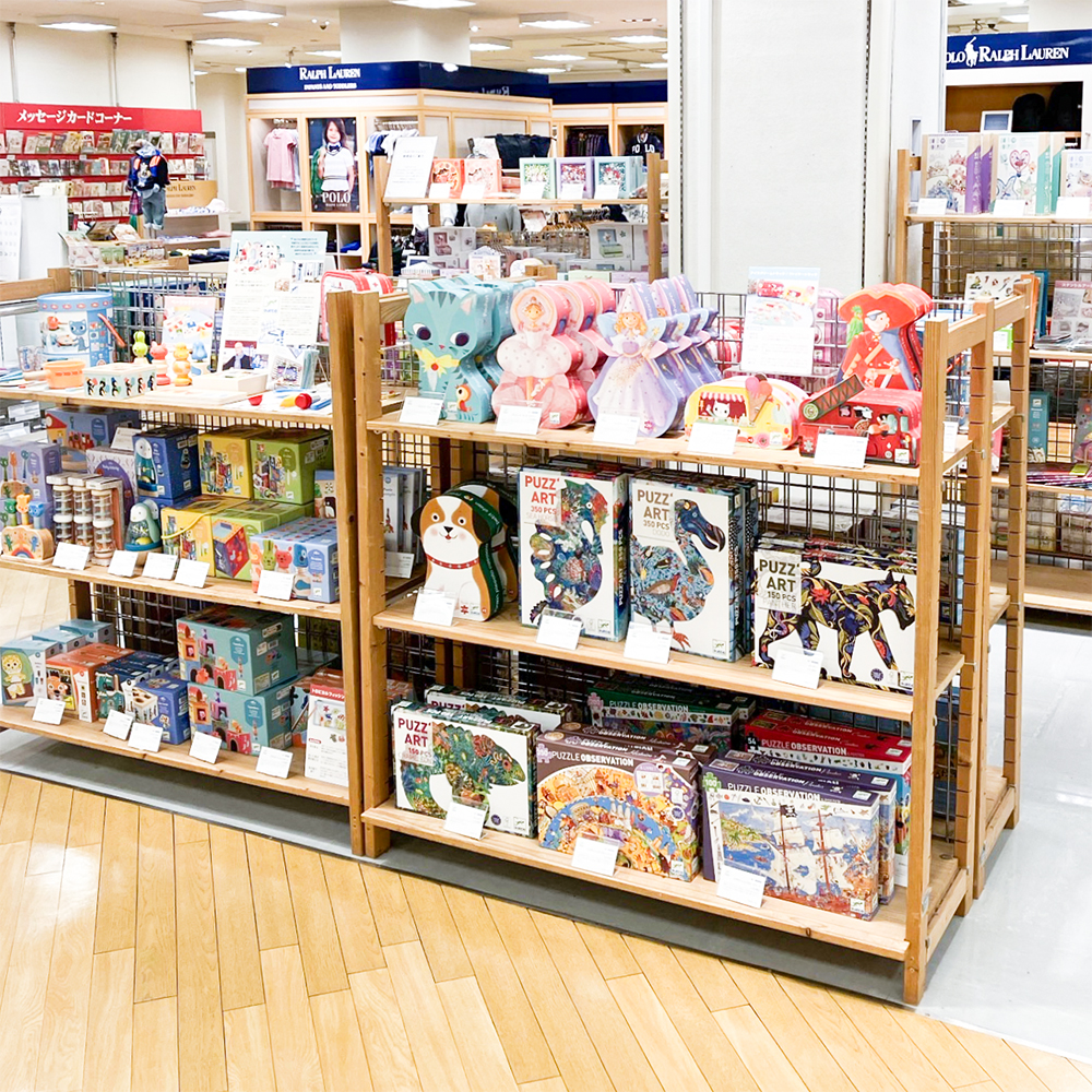 高松三越の玩具売り場の様子です。