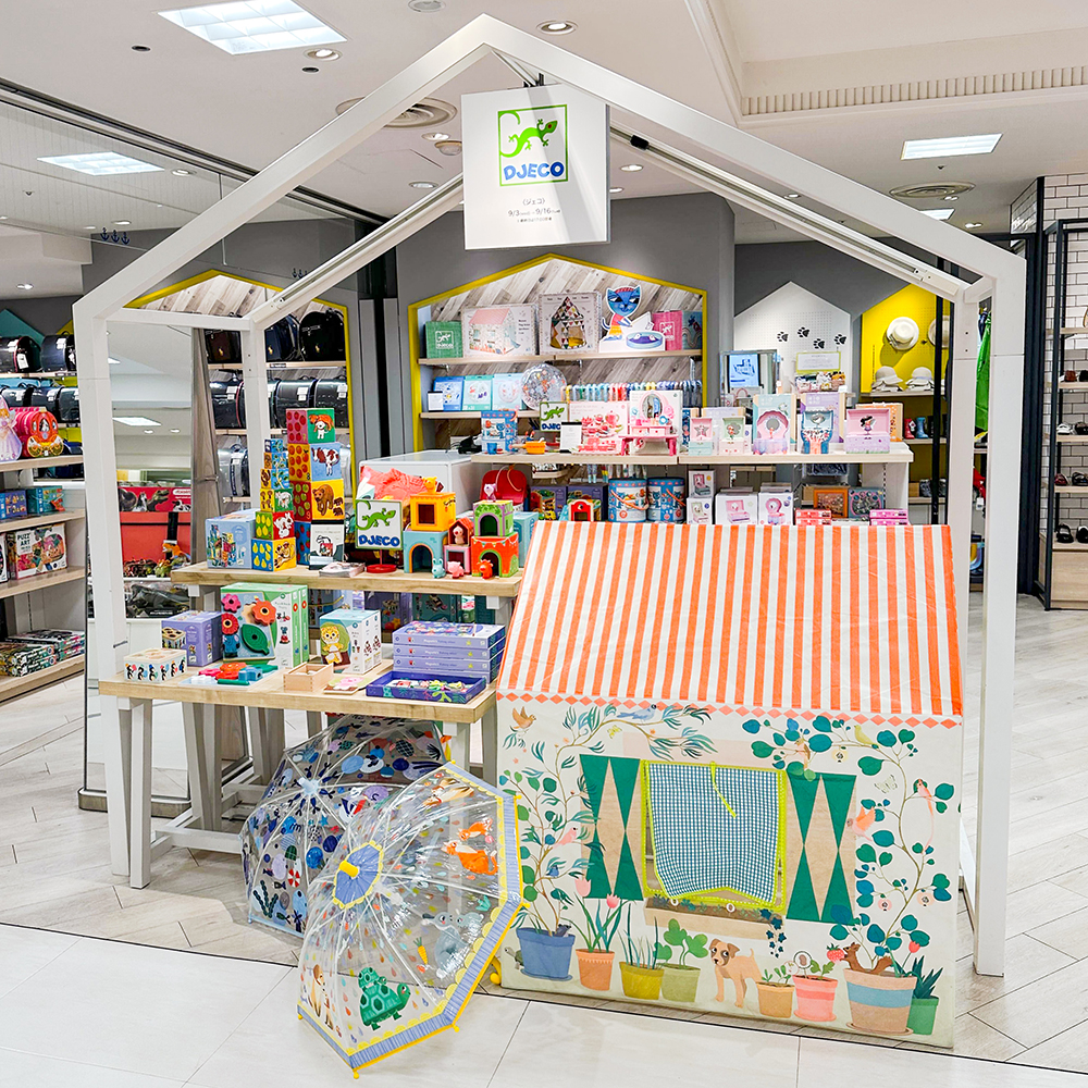 大丸神戸店で開催されているジェコのポップアップショップの様子です。