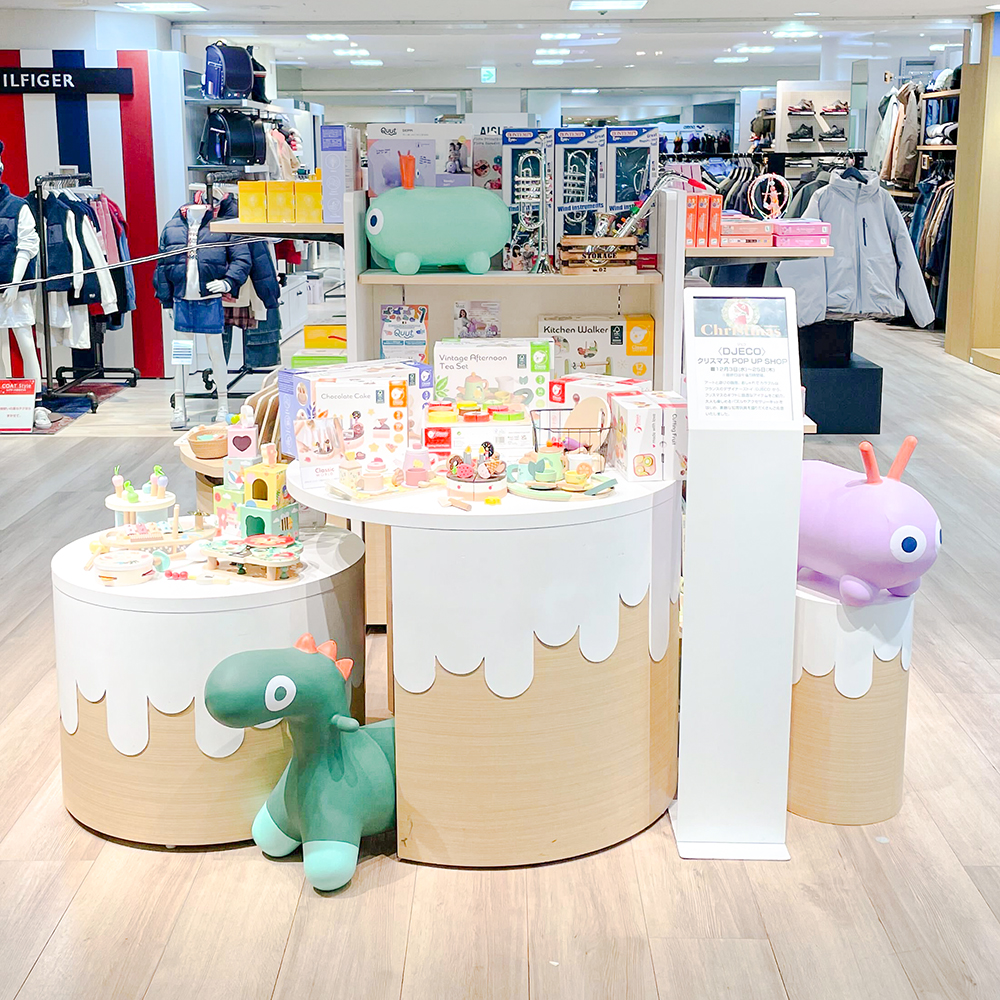 京都高島屋で開催されている「ジェコ ポップアップ ショップ」の様子です。